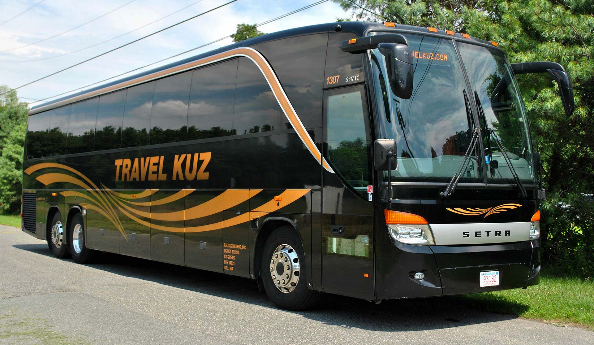 Charter Bus Rentals Massachusetts: The Secret to Easy, Stress-Free Group Travel