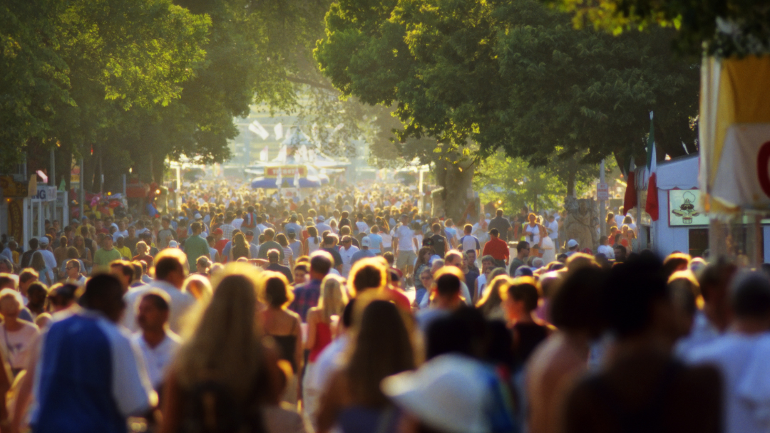 How to Book a Charter Bus for August Fairs and County Festivals Without the Stress