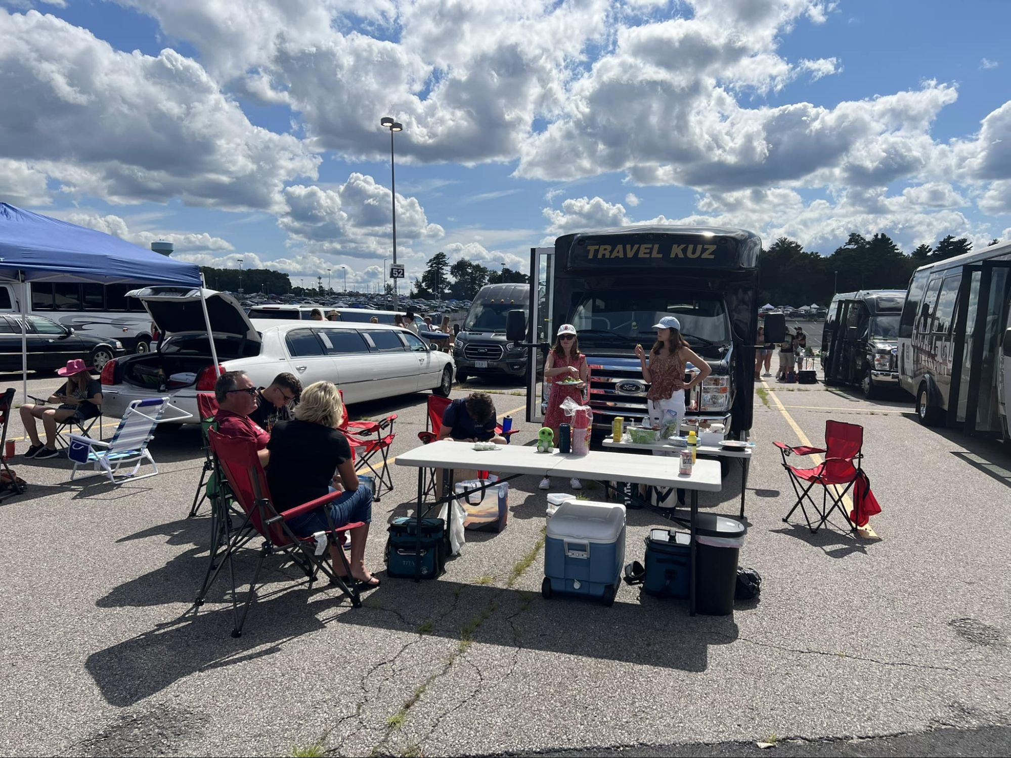 How to Coordinate Summer Group Travel in Western Massachusetts